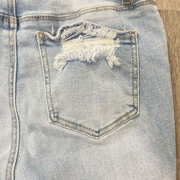 Wax Jean Junior’s Light Wash Super Distressed High Rise Skinny Denim Jeans 7/28 - Picture 9 of 12